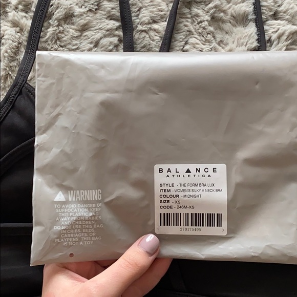 Brand new never worn form bra! Sold out in XS - Picture 6 of 6